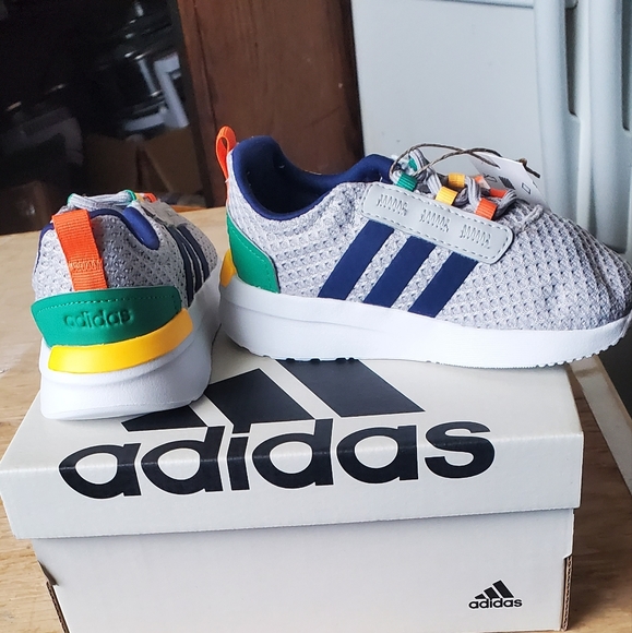 Adidas - Picture 3 of 9